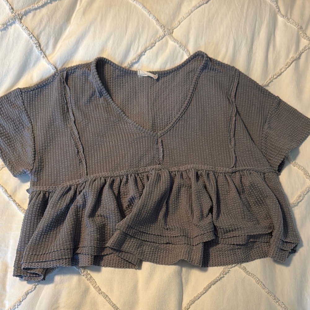 Alter’d State Grey Ruffled Women's Crop Top